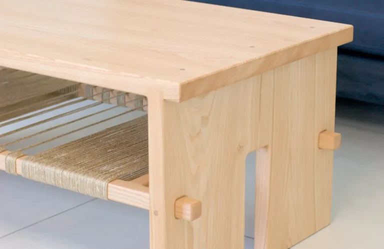 Fabrication d'une table basse et châtaigner & corde de lin.